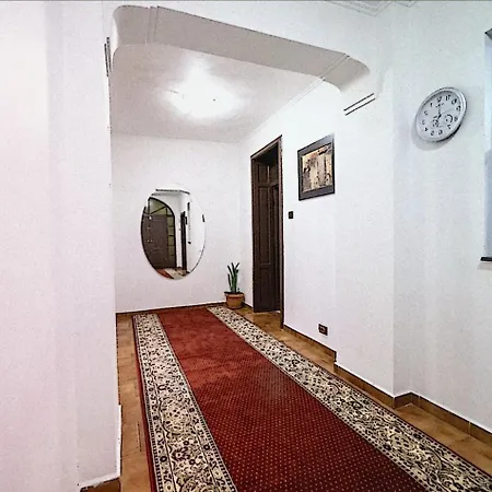 Large Flat In Northern Lägenhet *