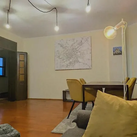Large Flat In Northern Lägenhet Bukarest